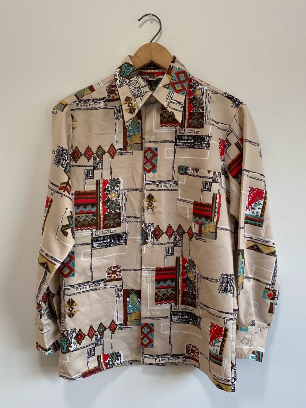 Vintage Dress Shirt w/ Dagger Collar / 70s / Size Medium